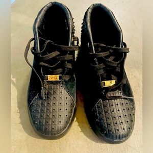 Nike Lebron 13 Livestyles Size 8.5